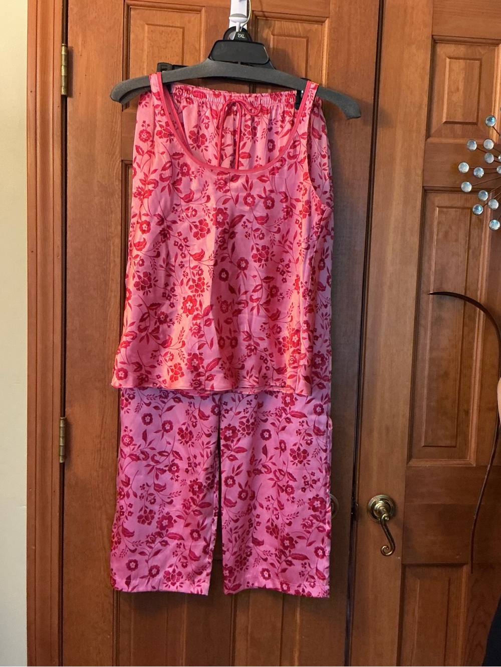 Cruz Women's Pink and red  Floral Satin Sleep Set - or lounging-  Cami & pants